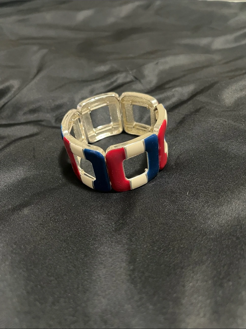 Women’s bracelet